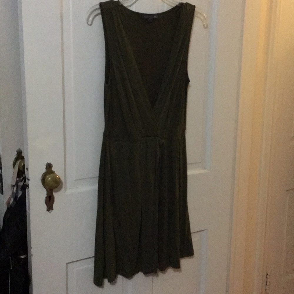 Olive vneck dress missing belt